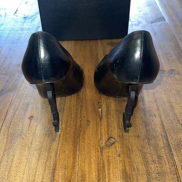 AUTHENTIC YSL OPYUM PUMPS - Picture 4 of 9